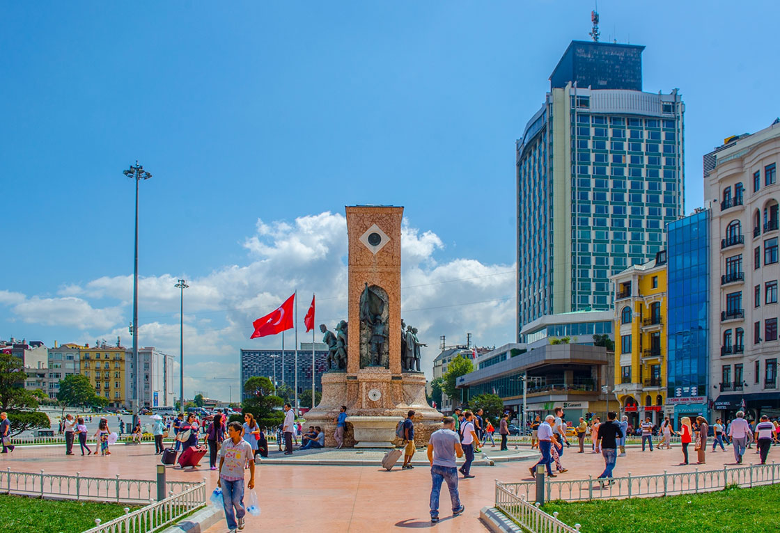 everything-about-istanbul-s-taksim-square-medu